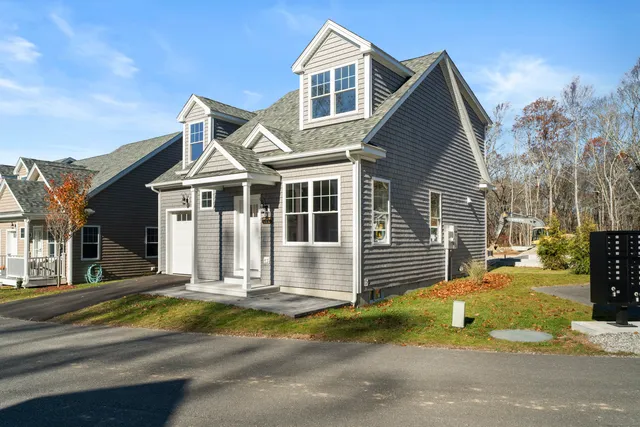 $599,000 | 34 Ivy Hill Road, Unit 34, Waterford, CT 06385