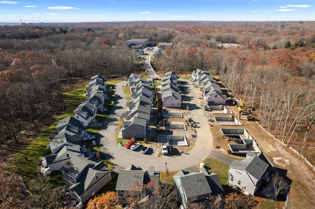 $599,000 | 34 Ivy Hill Road, Unit 34, Waterford, CT 06385