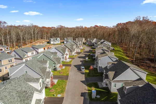 $599,000 | 34 Ivy Hill Road, Unit 34, Waterford, CT 06385