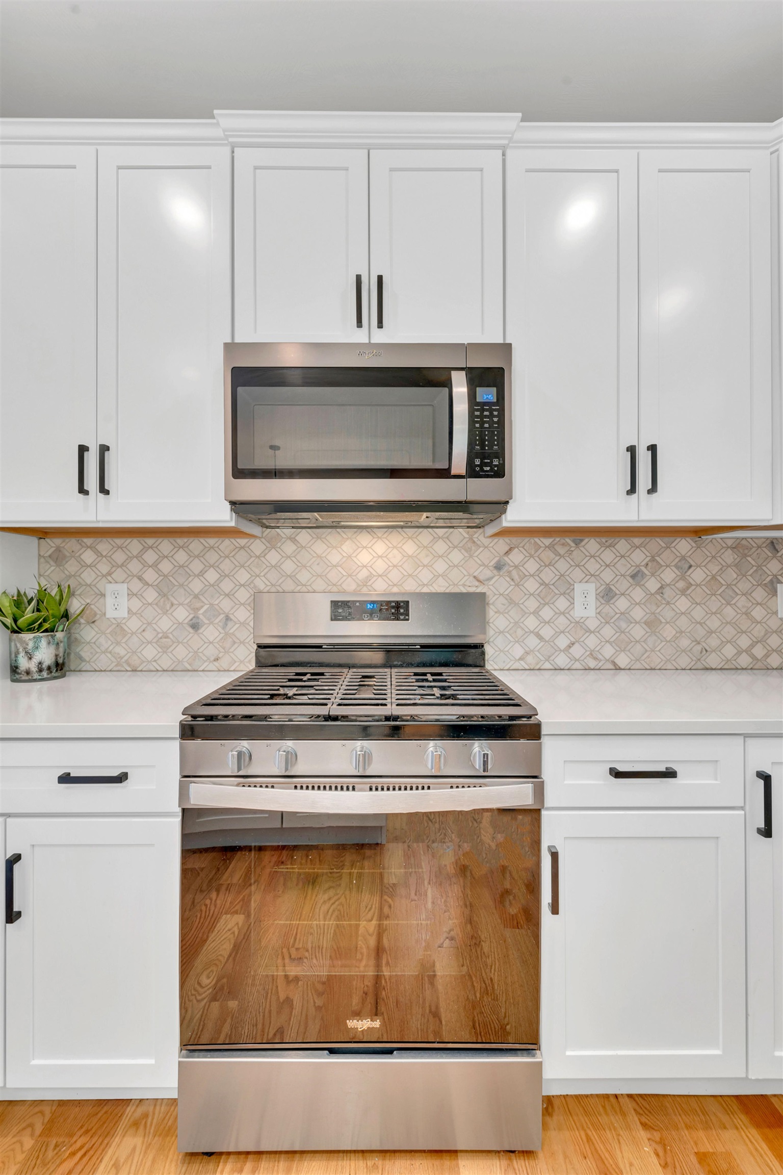 57 Hardy Road Londonderry, NH 03053 - Photo 24 of 60