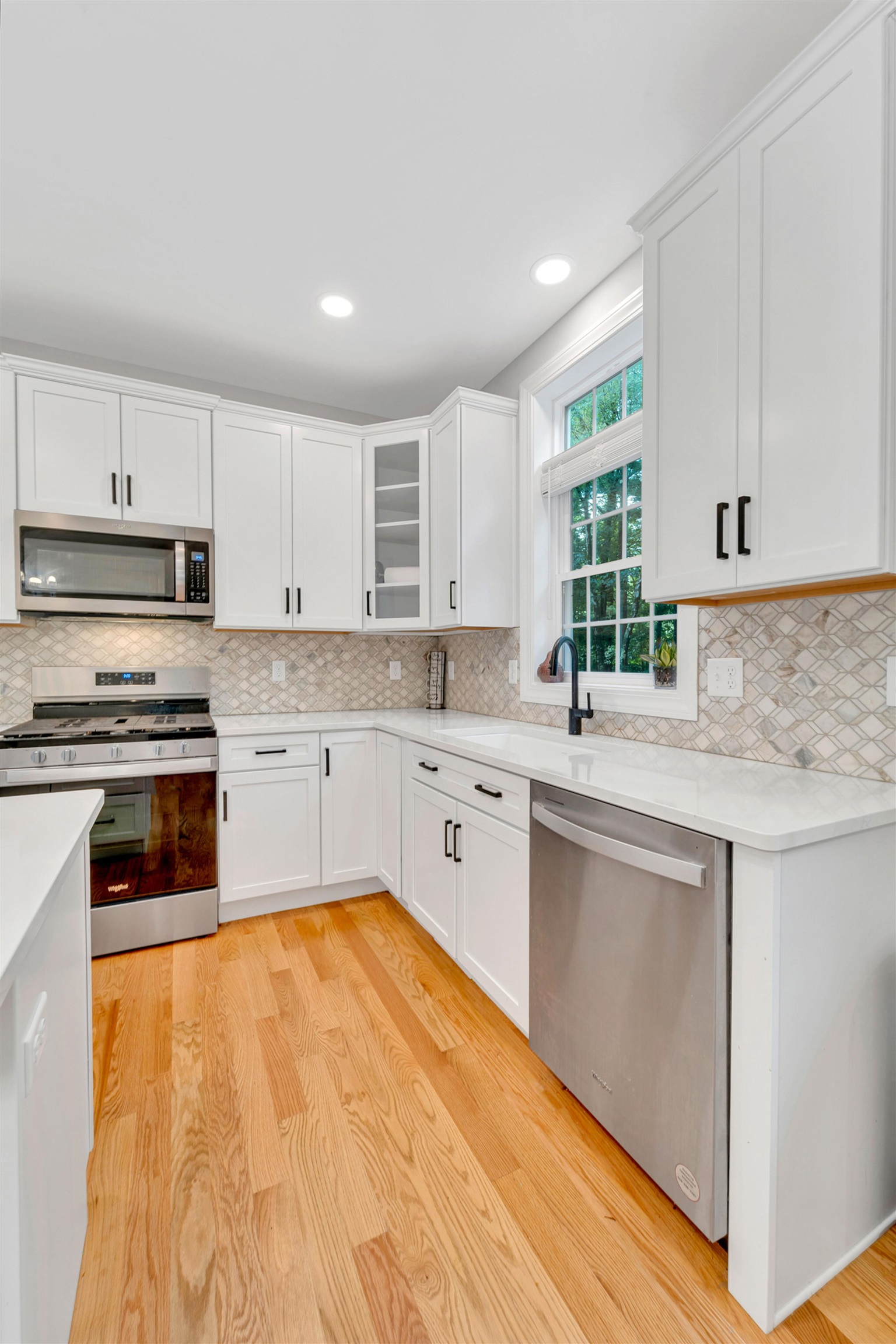 57 Hardy Road Londonderry, NH 03053 - Photo 25 of 60