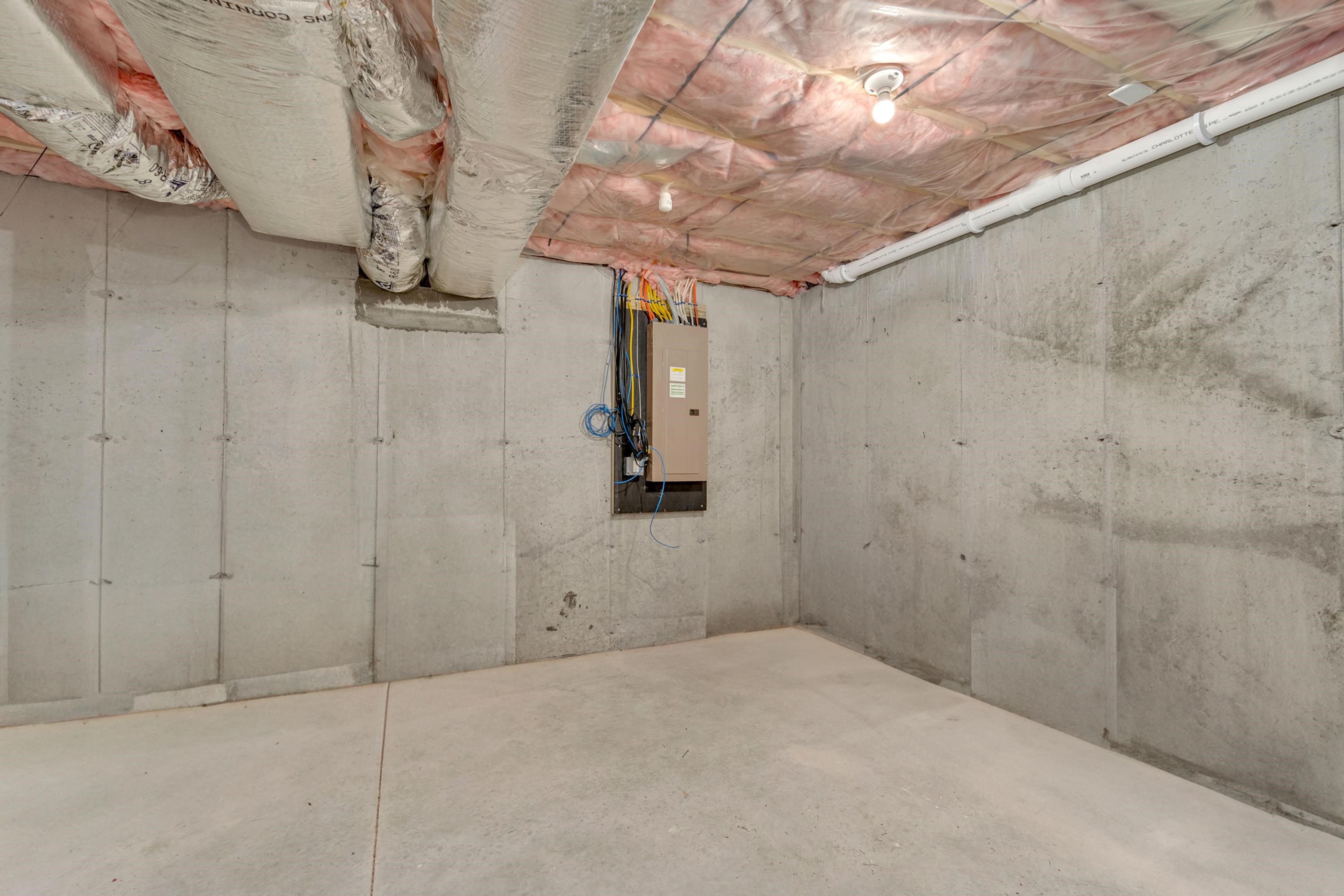 57 Hardy Road Londonderry, NH 03053 - Photo 47 of 60