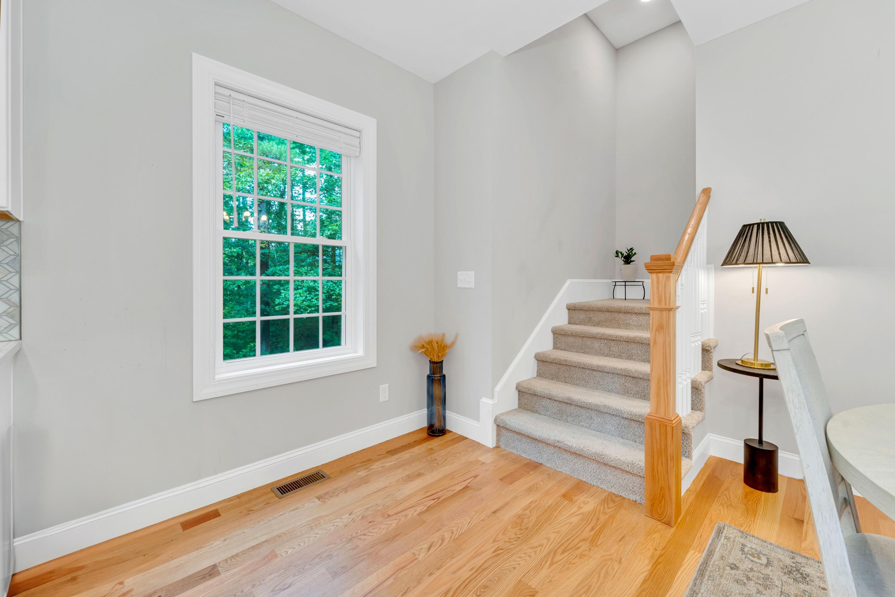 57 Hardy Road Londonderry, NH 03053 - Photo 7 of 60