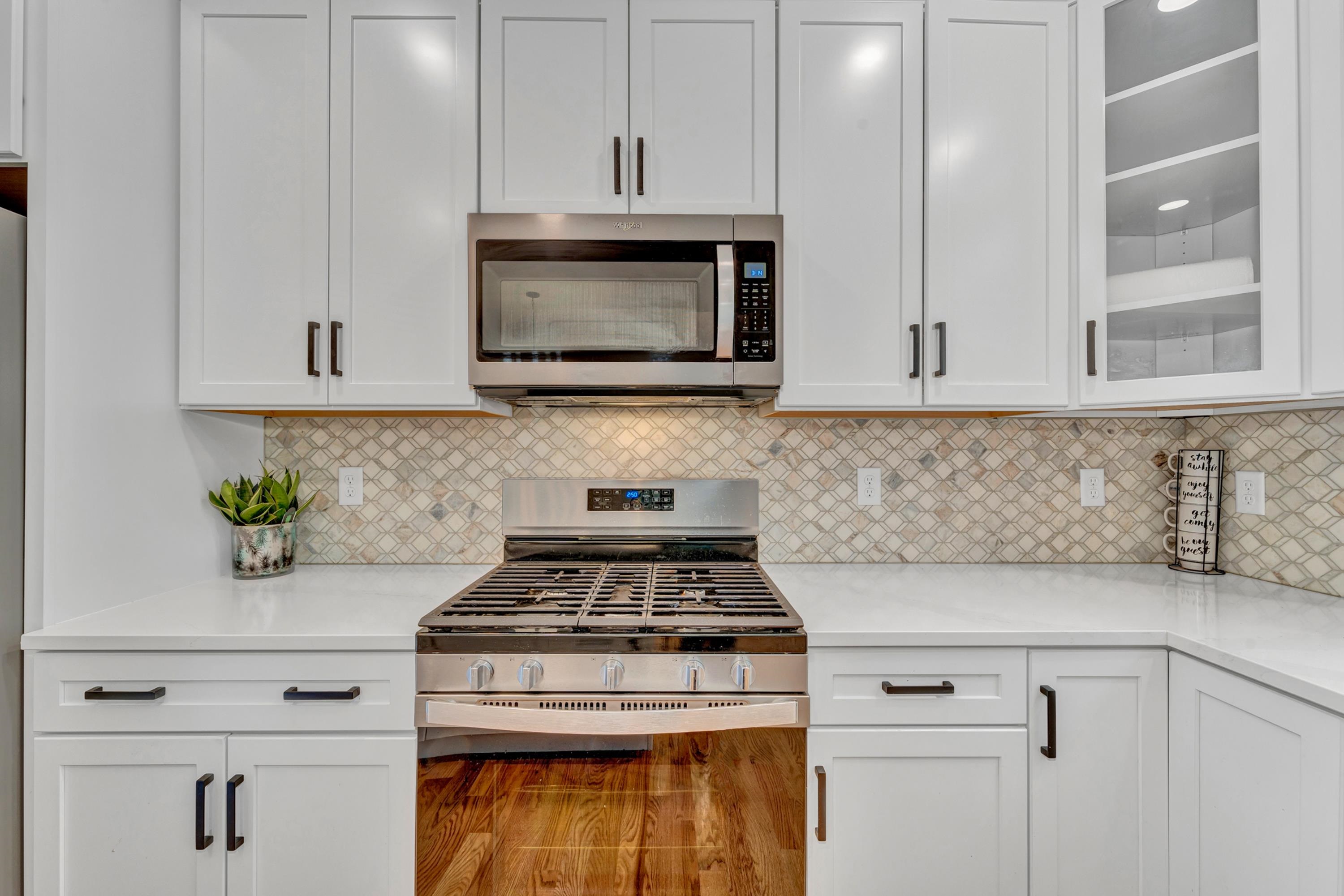 57 Hardy Road Londonderry, NH 03053 - Photo 9 of 60