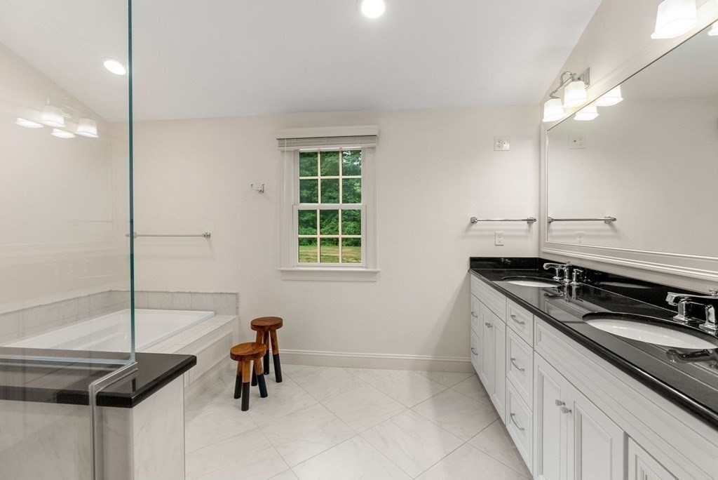 44 Gatewood Drive Needham, MA 02492 - Photo 17 of 27