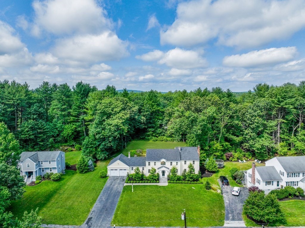 44 Gatewood Drive Needham, MA 02492 - Photo 2 of 27