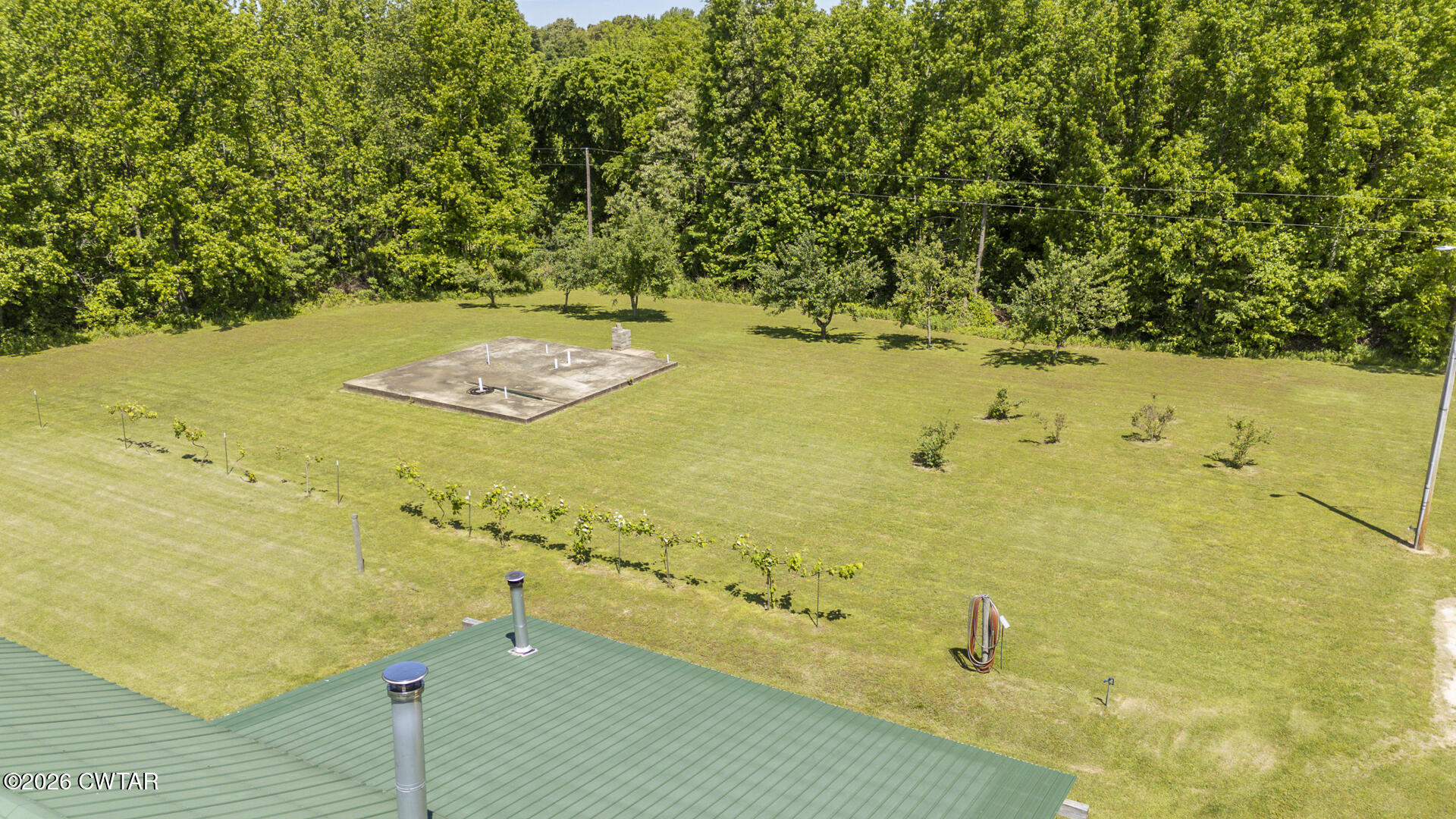 61 Con Pennington Road Kenton, TN 38233 - Photo 9 of 46 a view of an ocean view