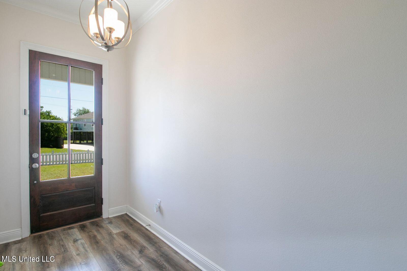 215 White Harbor Road Long Beach, MS 39560 - Photo 4 of 22 Z3jchJi0