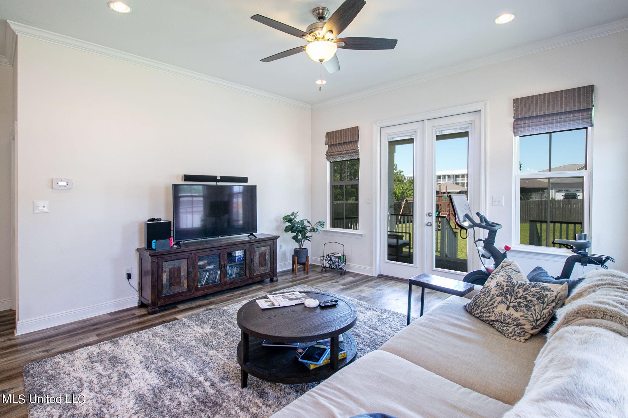 215 White Harbor Road Long Beach, MS 39560 - Photo 7 of 22 LpMKUHco