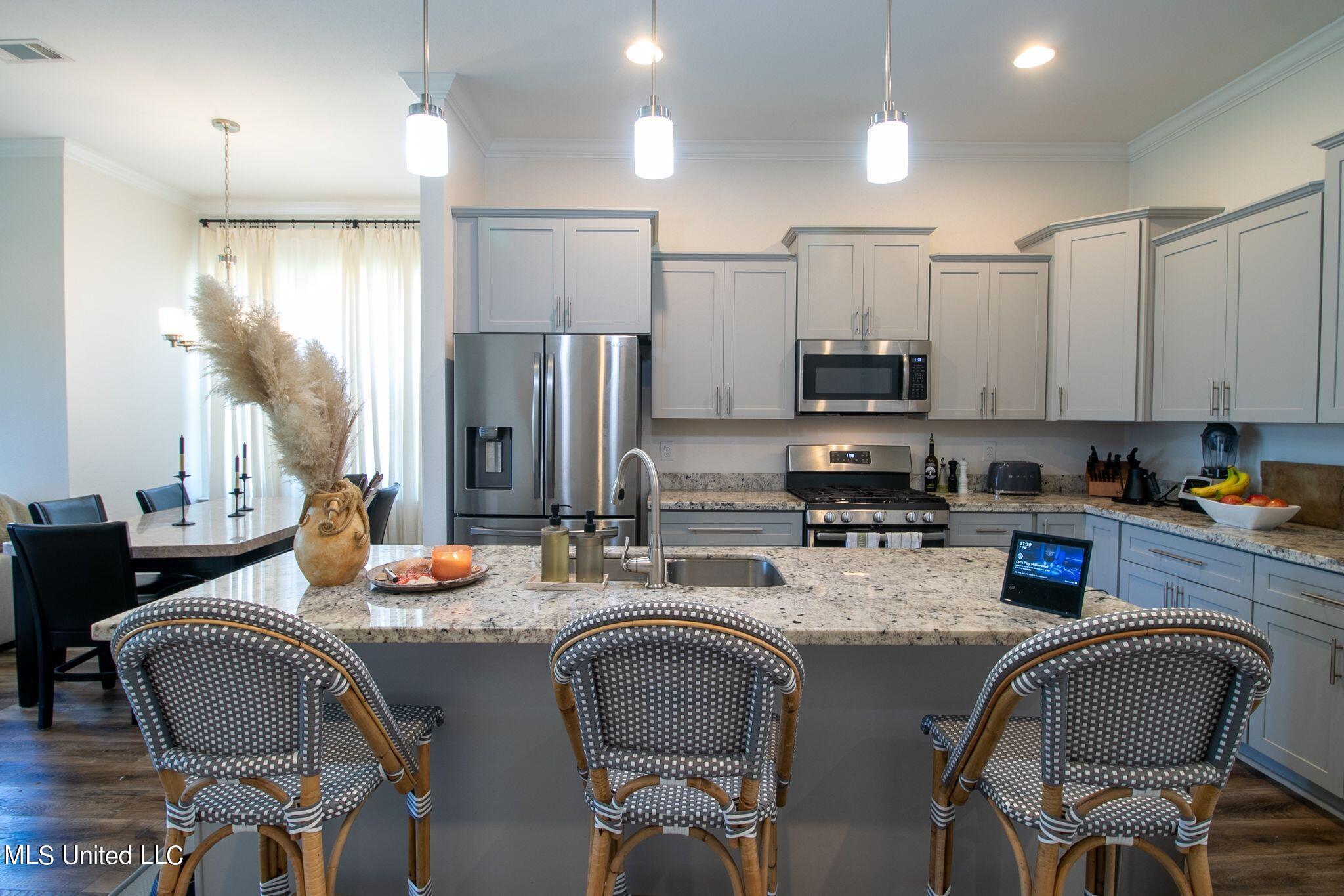 215 White Harbor Road Long Beach, MS 39560 - Photo 8 of 22 _uNHhCNY