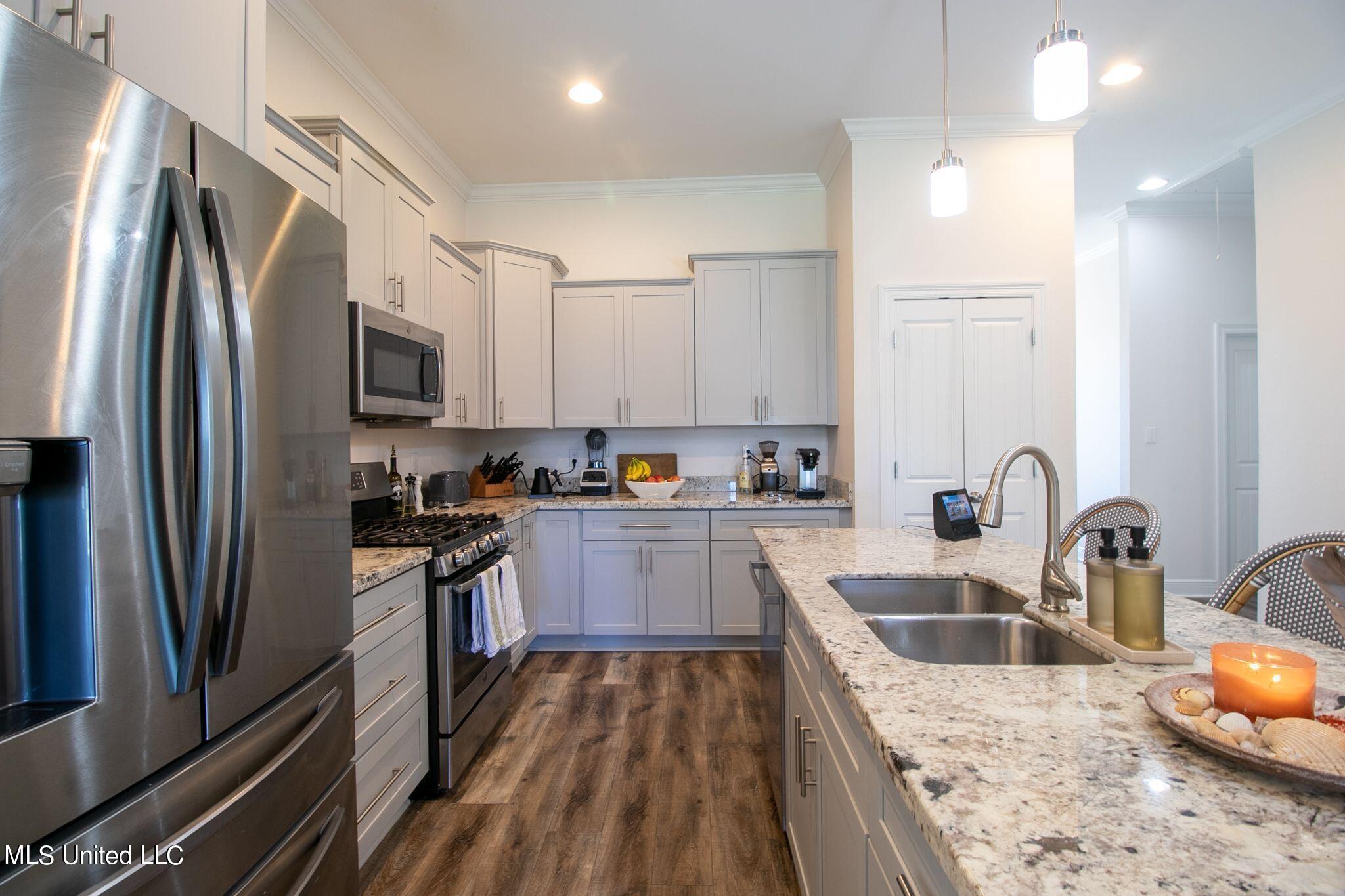 215 White Harbor Road Long Beach, MS 39560 - Photo 10 of 22 NDEjrhq8