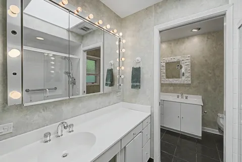 $675,000 | 3418 Maple Leaf Drive, Glenview, IL 60026