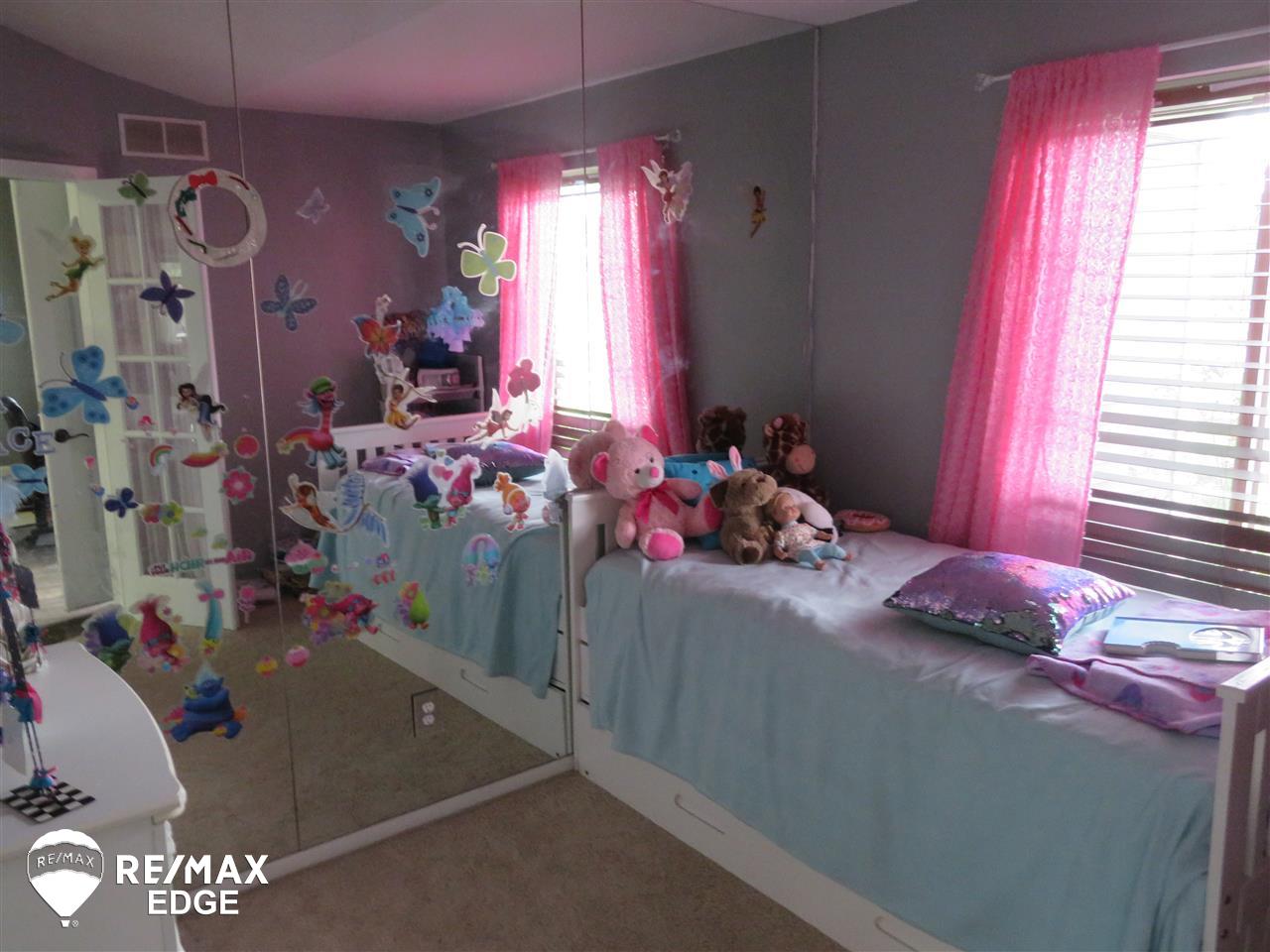5280 Belsay Road Grand Blanc, MI 48439 - Photo 8 of 21 31380083-7.JPG
