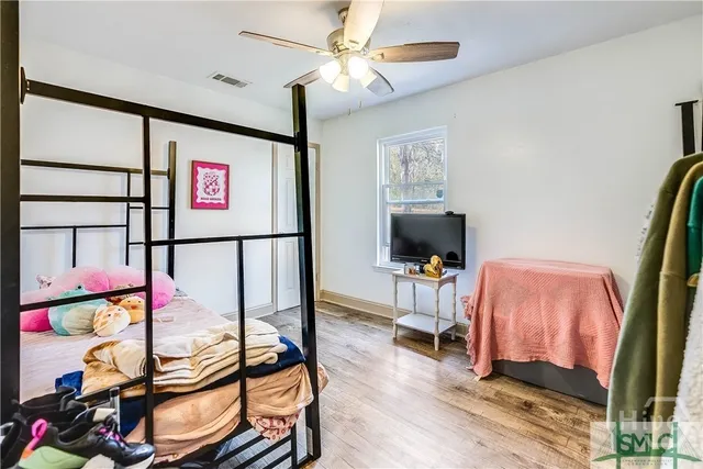 $2,300 | 106 West White Hawthorne Drive, Savannah, GA 31419