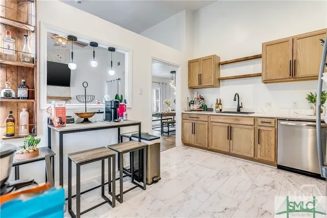 $2,300 | 106 West White Hawthorne Drive, Savannah, GA 31419