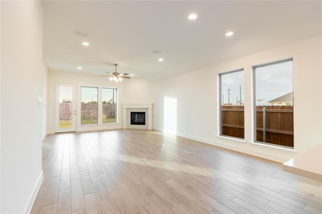 2335 Butler Avenue Fate, TX 75087 - Photo 10 of 28