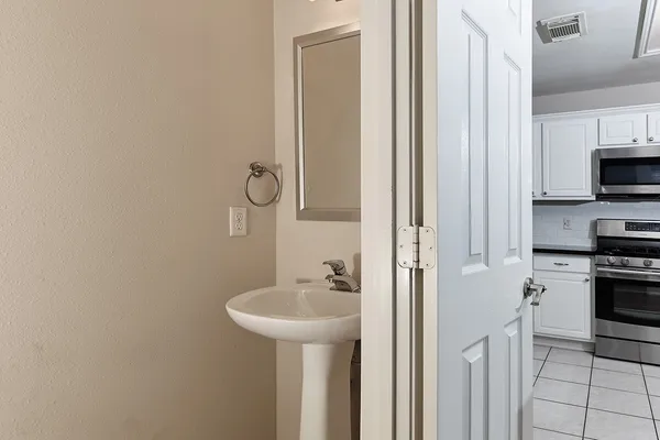 $289,000 | 15 Marble Rock Place, The Woodlands, TX 77382