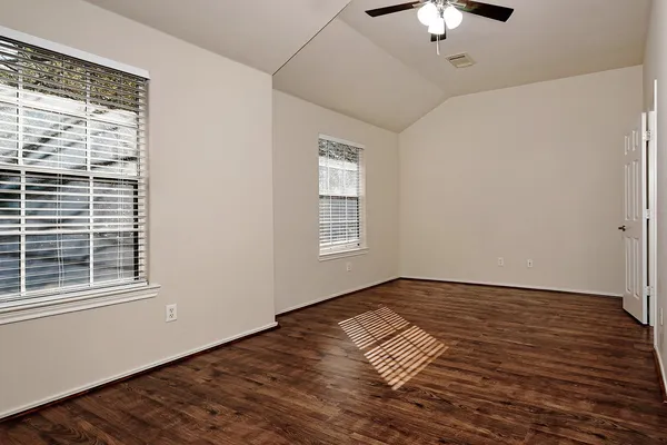 $289,000 | 15 Marble Rock Place, The Woodlands, TX 77382