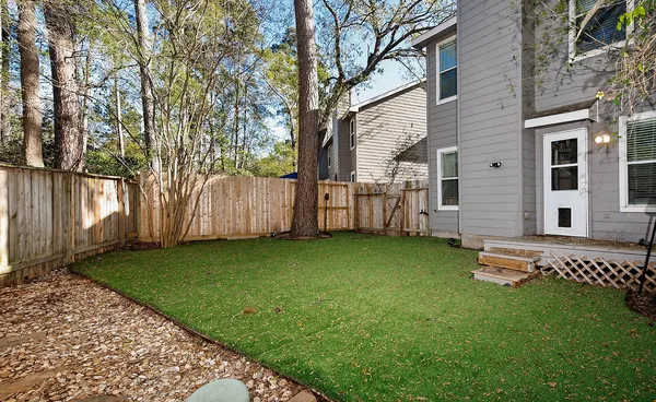 $289,000 | 15 Marble Rock Place, The Woodlands, TX 77382