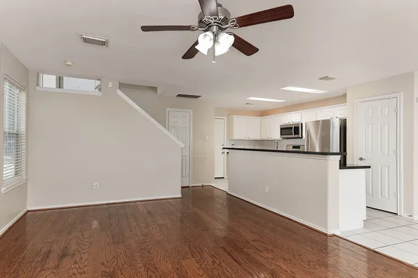 $289,000 | 15 Marble Rock Place, The Woodlands, TX 77382