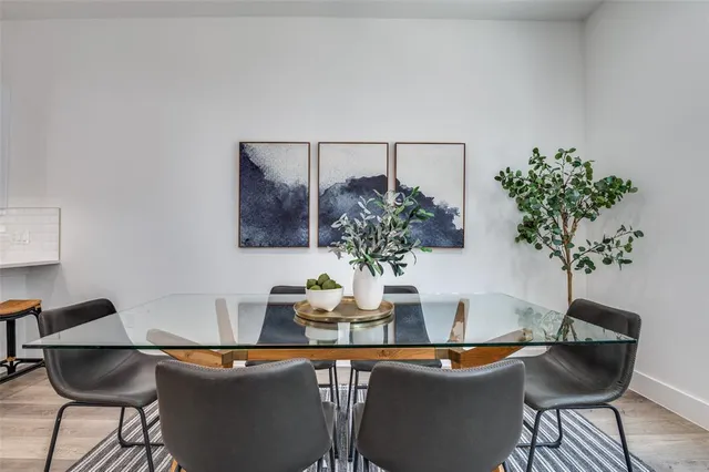 $493,000 | 631 North Tyler Street, Unit 202, Dallas, TX 75208