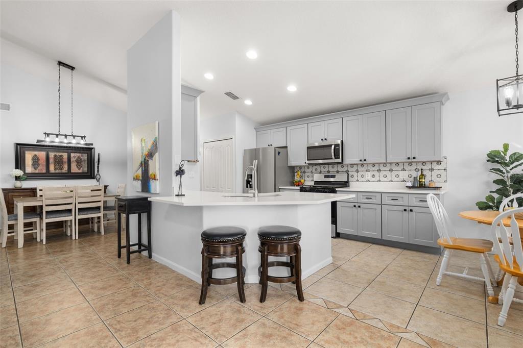 2752 Wilshire Road Clermont, FL 34714 - Photo 4 of 48