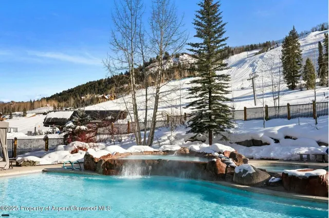 $1,700 | 75 Prospector Road, Unit 8303, Aspen, CO 81611