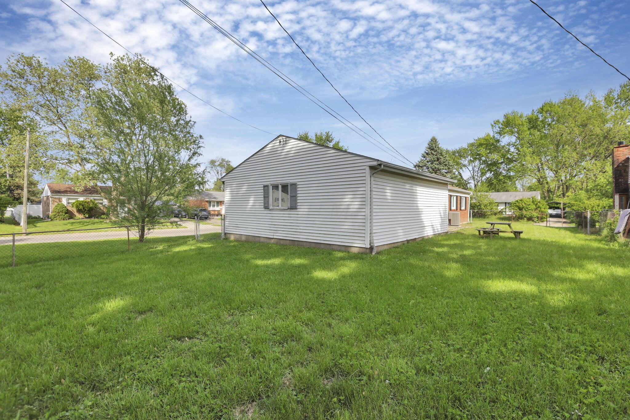 3469 Rodell Road Columbus, OH 43232 - Photo 27 of 29 Back of Home