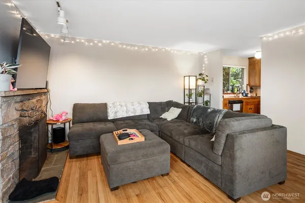 $1,349,000 | 5638 3rd Avenue Northwest, Seattle, WA 98107