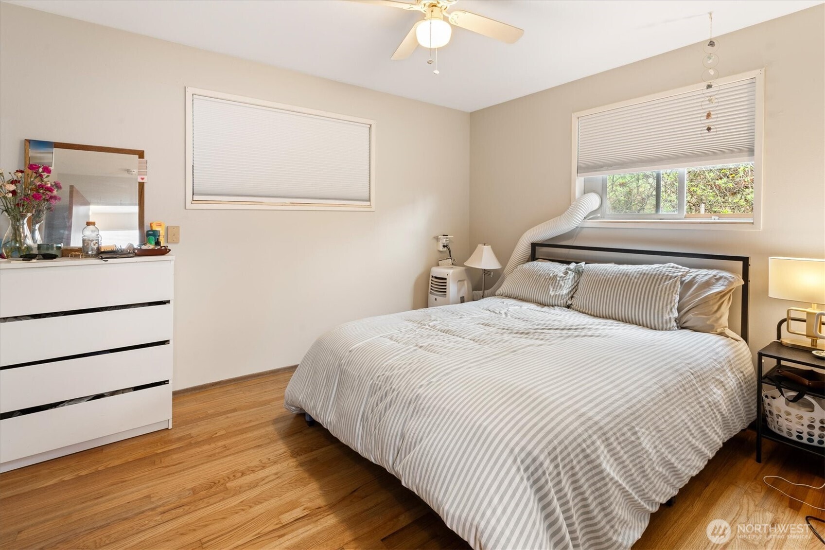 5638 3rd Avenue Northwest Seattle, WA 98107 - Photo 40 of 40 a bedroom with a bed and a window