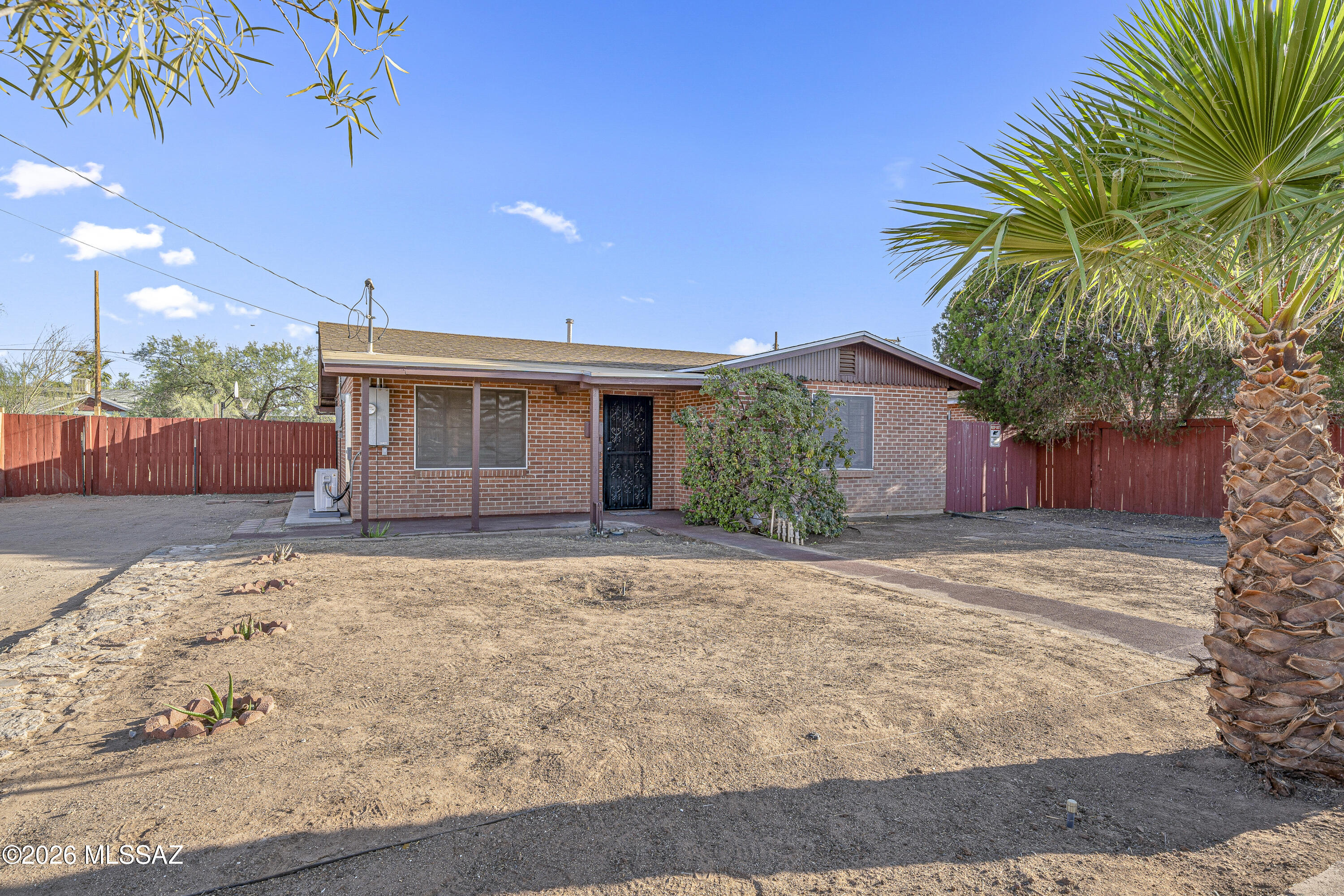 908 East Pastime Road Tucson, AZ 85719 - Photo 1 of 19