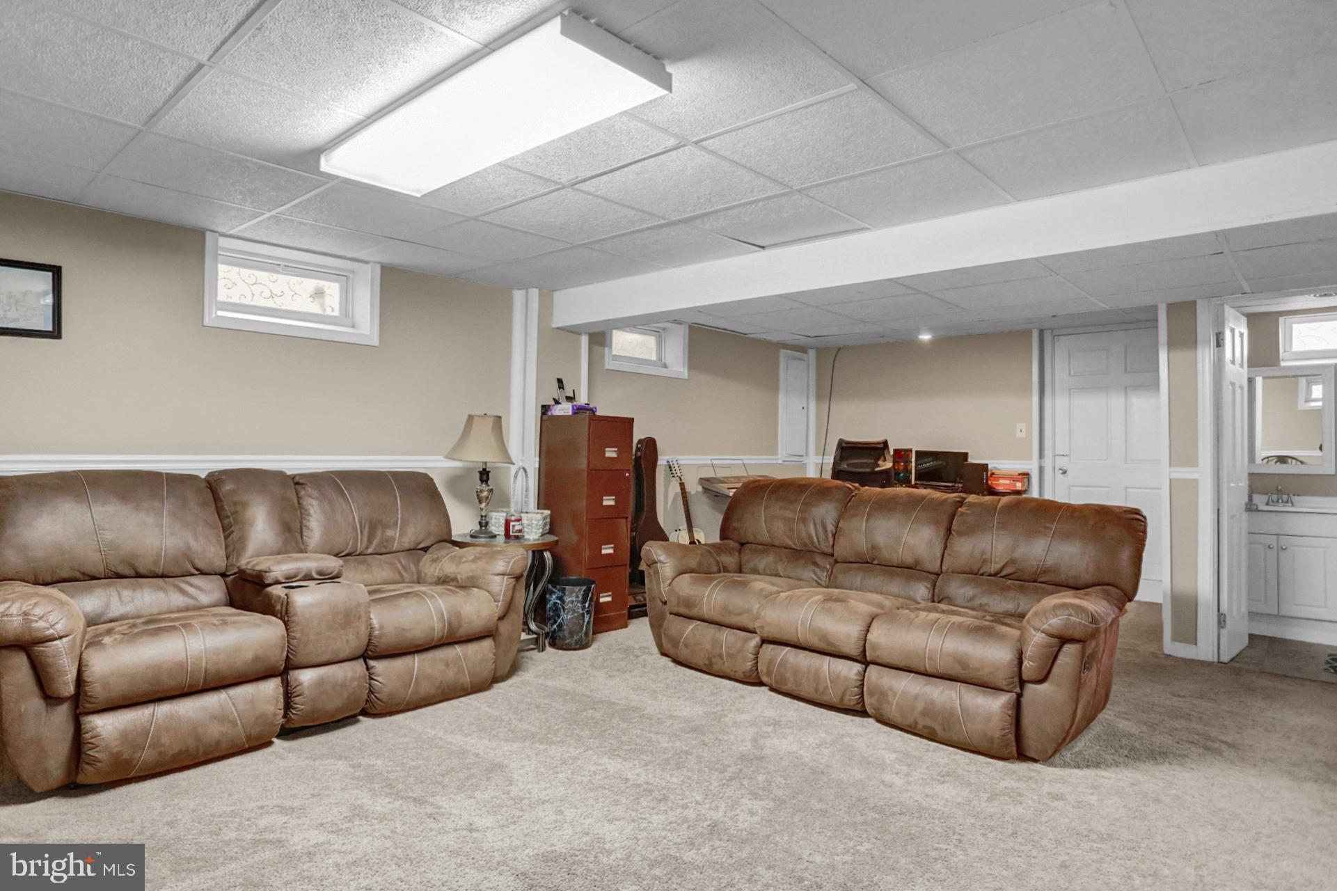 1742 York Road Wyomissing, PA 19610 - Photo 20 of 33 Gallery Image 20