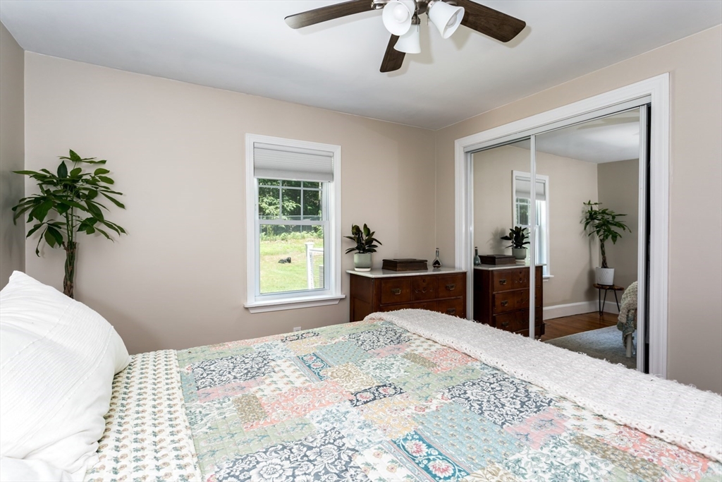 314 Pleasant Street Franklin, MA 02038 - Photo 26 of 40