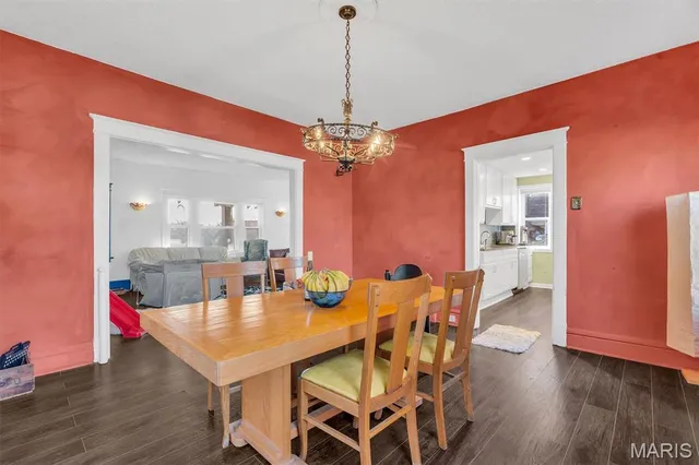 $205,000 | 8103 Madison Avenue, St. Louis, MO 63114