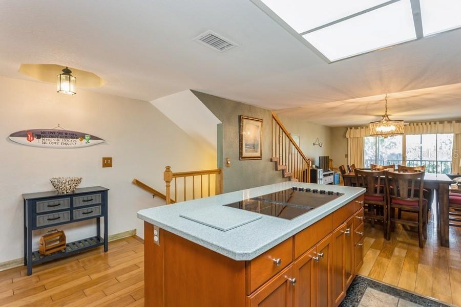 9810 Indian Key Trail, Unit 85 Seminole, FL 33776 - Photo 12 of 41