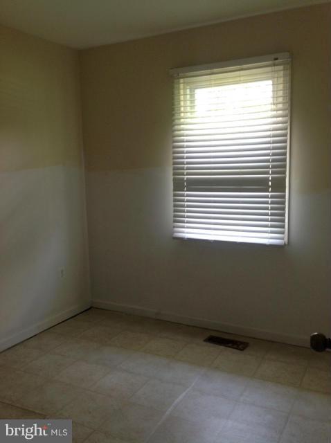 8175 Solley Road Pasadena, MD 21122 - Photo 10 of 15 Bedroom