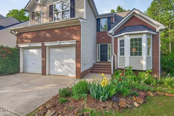 $449,000 | 2505 Summit Drive, Hillsborough, NC 27278