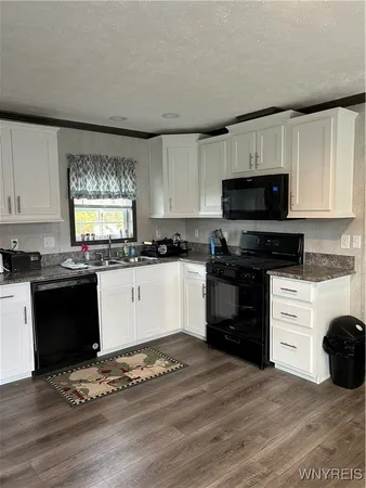 $89,900 | 1066 Northwood Drive, Evans, NY 14047