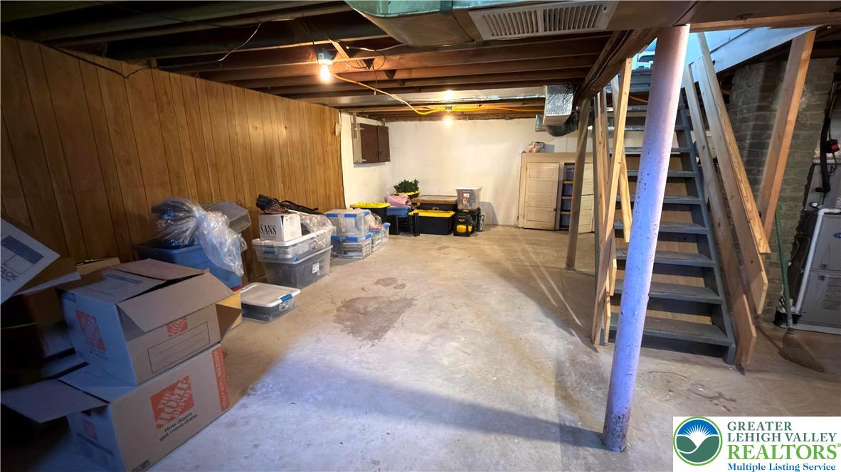 462 Maple Road Hellertown, PA 18055 - Photo 22 of 25 a view of living room with furniture