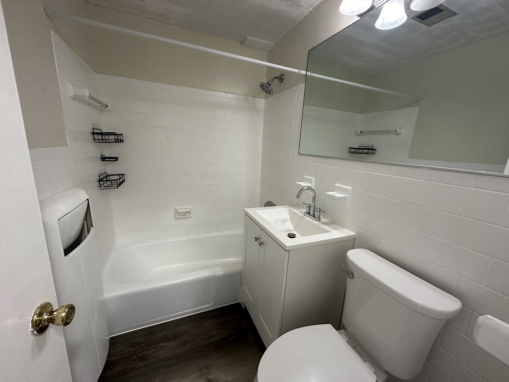 81 Nicholas Road, Unit A Framingham, MA 01701 - Photo 9 of 14