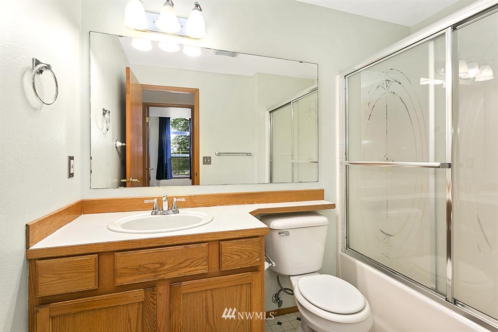 3418 200th Place Southeast Bothell, WA 98012 - Photo 14 of 20 Gallery Image 14