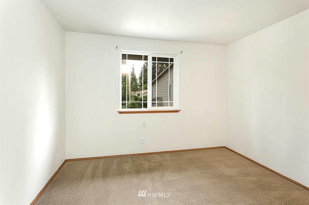 3418 200th Place Southeast Bothell, WA 98012 - Photo 15 of 20 Gallery Image 15