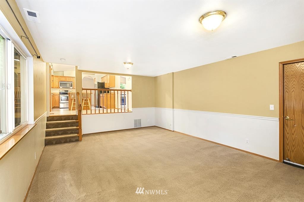 3418 200th Place Southeast Bothell, WA 98012 - Photo 8 of 20 Gallery Image 8