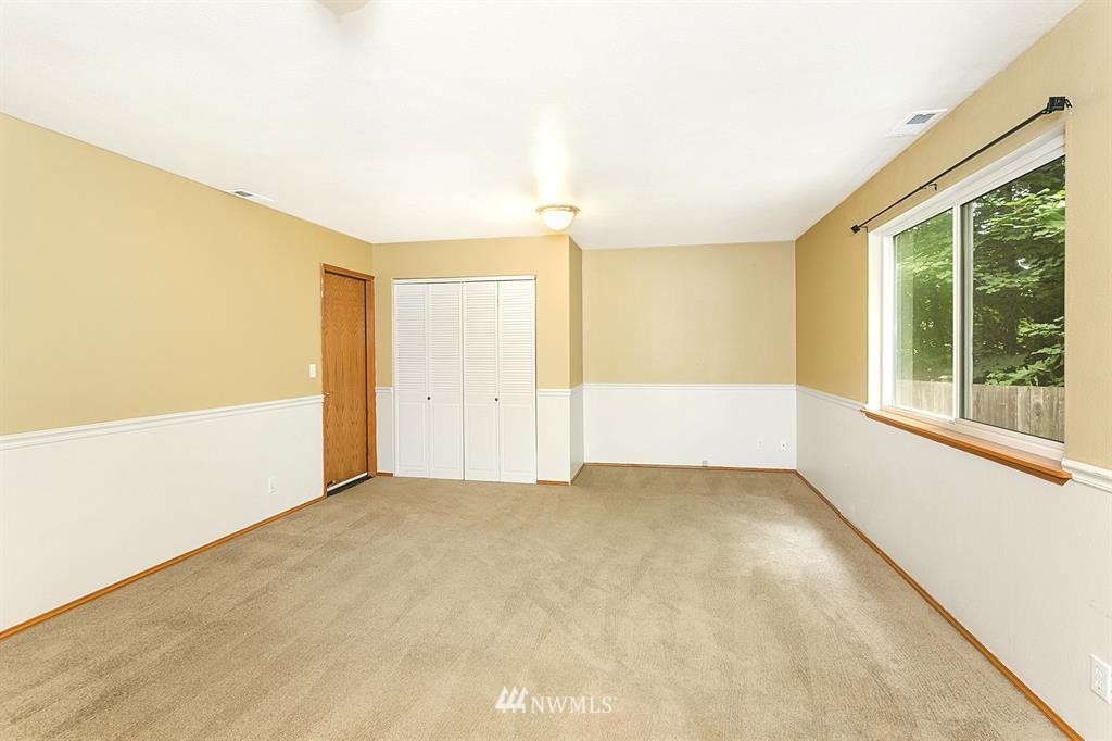 3418 200th Place Southeast Bothell, WA 98012 - Photo 9 of 20 Gallery Image 9