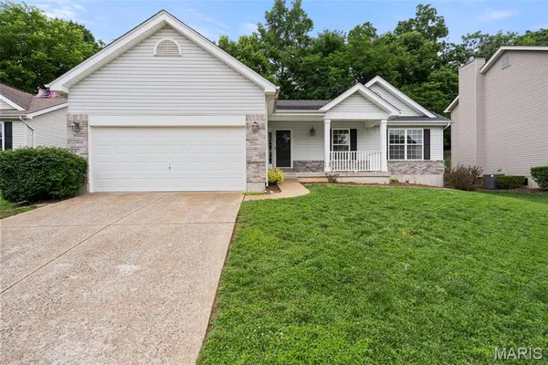 $324,900 | 1119 Big Sky Drive, Fenton, MO 63026