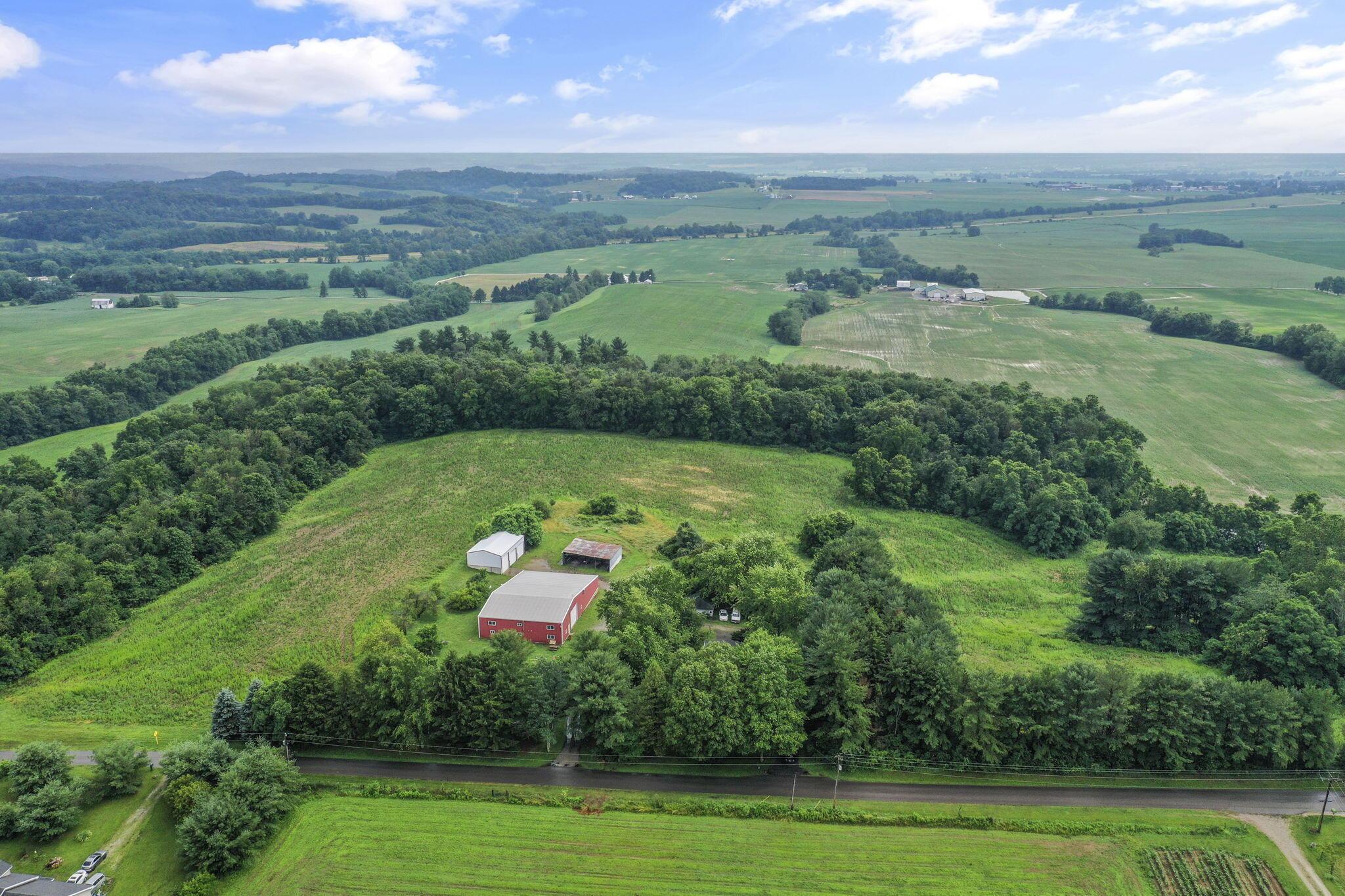 6135 Westfall Road Southwest Lancaster, OH 43130 - Photo 3 of 45 1000003760