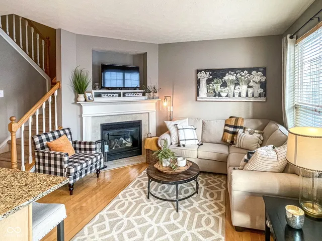 $324,900 | 1036 Cavendish Drive, Carmel, IN 46032