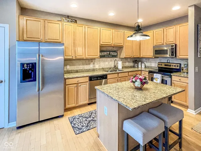 $324,900 | 1036 Cavendish Drive, Carmel, IN 46032