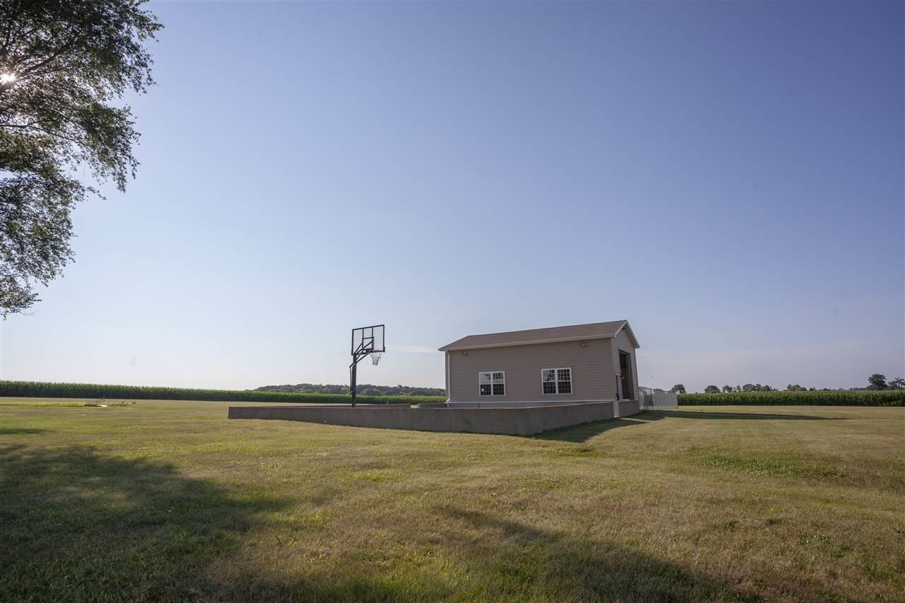 22860 Capron Road Capron, IL 61012 - Photo 8 of 39 a view of a ocean