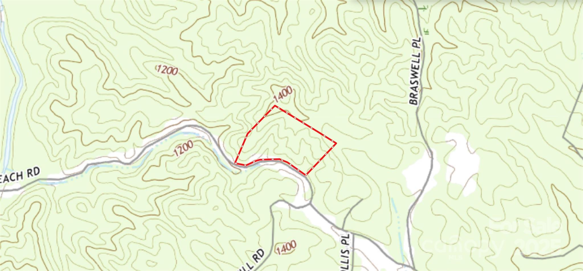 2500 Playmore Beach Road Lenoir, NC 28645 - Photo 21 of 38 a bathroom with a bathtub and shower curtain